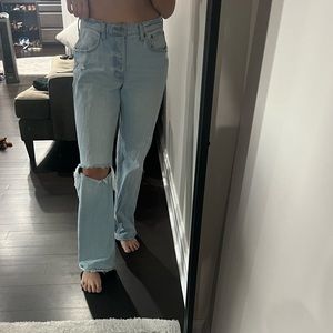 Abercrombie and Fitch 90s baggy low rise jeans. 27/4R
